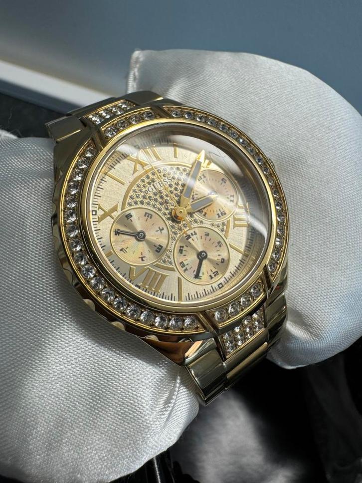 Guess Gold multifunctioneel horloge - elegant en briljant, Handtassen en Accessoires, Horloges | Antiek, Goud, Verguld, Ophalen of Verzenden