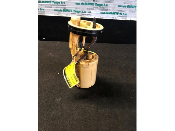 Pompe carburant électrique d'un Volkswagen Caddy, Autos : Pièces & Accessoires, Systèmes à carburant, Volkswagen, Utilisé, 3 mois de garantie