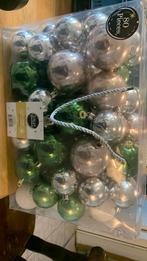 Kerstballen groen/zilver, Ophalen, Zo goed als nieuw