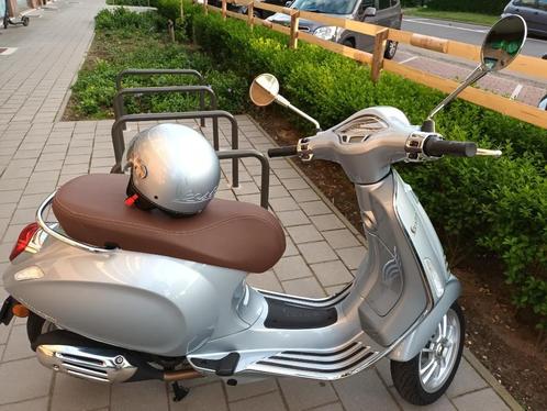 Vespa Primavera 50 cc klasse A + helm nieuwst 257km 2023bj, Fietsen en Brommers, Scooters | Vespa, Zo goed als nieuw, Overige modellen