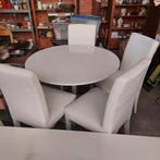 Tafel met 4 stoelen, Ophalen, Zo goed als nieuw