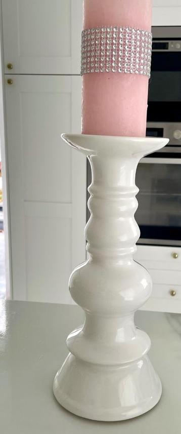 Keramische landelijke kandelaar groot formaat beschikbaar voor biedingen