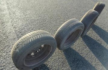 Jantes Audi A3 avec pneus 4-saisons 205/55-16 beschikbaar voor biedingen