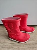 Rode regenlaarzen, maat 26, gebruikt maar zeer goede staat, Kinderen en Baby's, Kinderkleding | Schoenen en Sokken, Laarzen, Jongen of Meisje