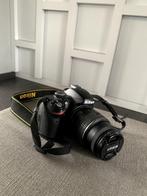 Nikon D3200 + AF-S DX 18-55 mm VR II noir, Photographe