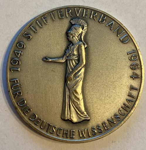 Medaille in silver plated bronze German Science 1965, Timbres & Monnaies, Pièces & Médailles, Enlèvement ou Envoi