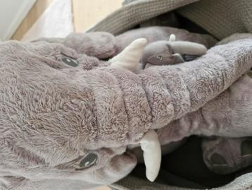 Ikea - knuffel olifant groot & klein, Enlèvement, Utilisé, Éléphant
