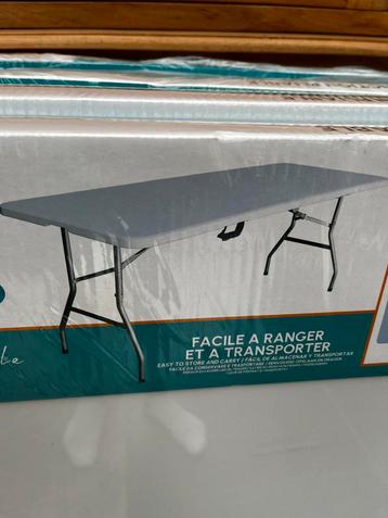 Table pliable beschikbaar voor biedingen