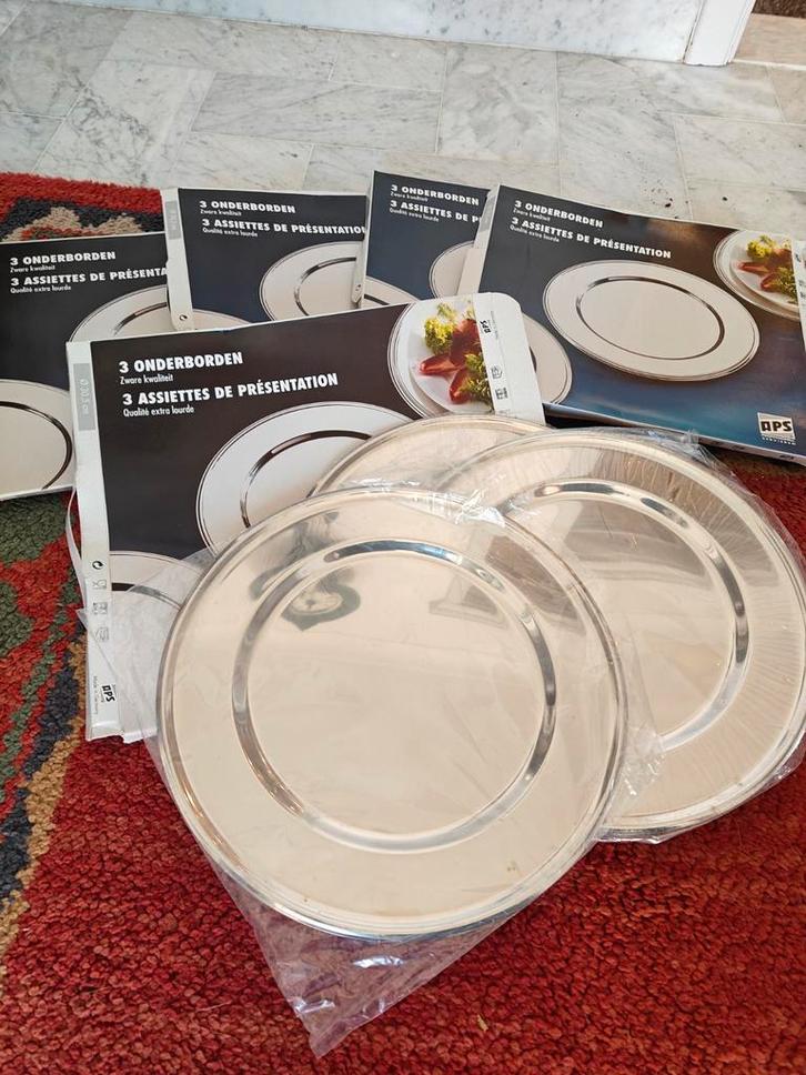 15 plaques en acier inoxydable APS d'un diamètre de 30,5 cm., Maison & Meubles, Accessoires pour la Maison | Sous-verres & Sous-plats