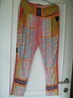 KLEURRIJKE ZOMERBROEK LARGE/NIEUWSTAAT, Kleding | Dames, Broeken en Pantalons, Ophalen of Verzenden, Zo goed als nieuw, Maat 42/44 (L)
