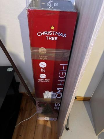 A vendre sapin 250cm beschikbaar voor biedingen