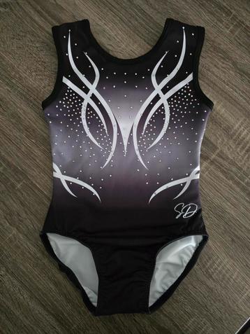 Turnpakje Sparkle&Dream  beschikbaar voor biedingen