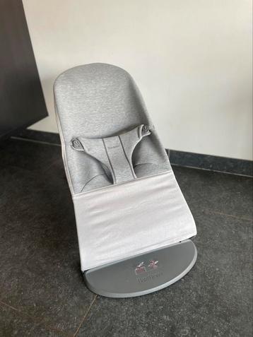 Baby bjorn wipper + hoezen + speelboog beschikbaar voor biedingen