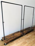 Very steady racks on wheels, Ophalen