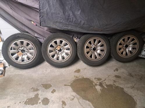 4 velgen + winterbanden Renault Megane 4, Auto-onderdelen, Banden en Velgen, Band(en), Winterbanden, 16 inch, Gebruikt, Ophalen