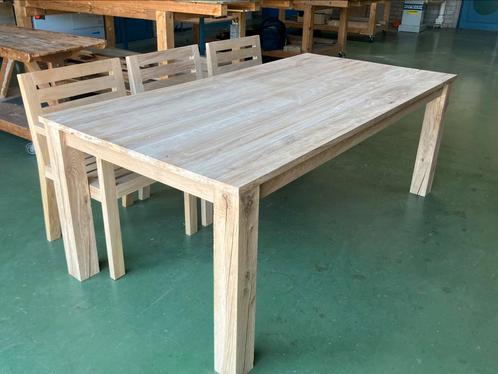 Klassieke Tafel, Huis en Inrichting, Tafels | Eettafels, Zo goed als nieuw, Eikenhout, Verzenden