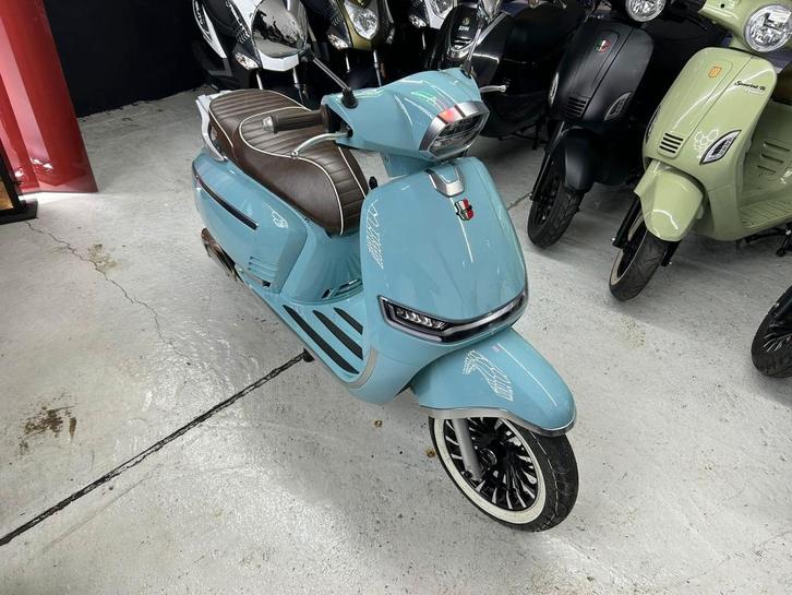 GTS Levanti (A-klasse) - meerdere beschikbaar!, Vélos & Vélomoteurs, Scooters | Marques Autre, Utilisé, Classe A (25 km/h), Essence