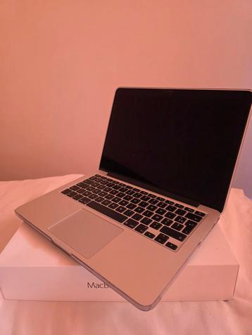 Macbook Pro 13 inch i5  beschikbaar voor biedingen
