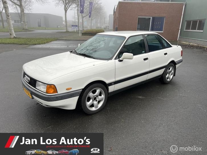Audi 80 1.8, Autos, Oldtimers & Ancêtres, Achat, Jantes en alliage léger, Attache-remorque, Audi, Essence, Berline, 4 portes, Boîte manuelle