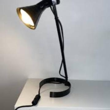 Ikea Lagra lampe de table beschikbaar voor biedingen