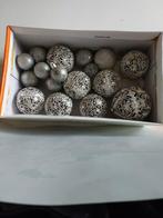 Kerstballen Grijze en gouden ballen Alles voor 3€, Diversen, Kerst, Ophalen, Zo goed als nieuw