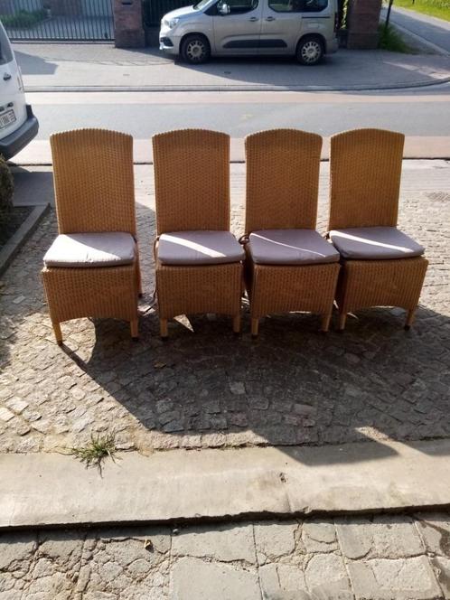 4 LOOMSTOELEN MET KUSSENTJES AVANT BY LEZ, Huis en Inrichting, Stoelen, Zo goed als nieuw, Vier, Hout, Riet of Rotan, Stof, Overige materialen