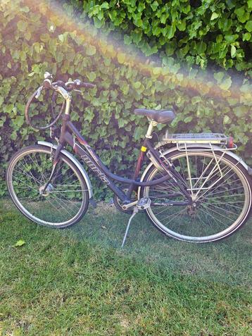 damesfiets beschikbaar voor biedingen