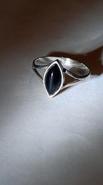 Massief zilveren ring met zwarte onyx, Handtassen en Accessoires, Ringen, Nieuw, Ophalen of Verzenden, Zilver, Zwart