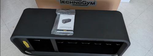 Technogym Bench - Demo toestel - nieuwstaat, Sport en Fitness, Fitnessmaterialen, Zo goed als nieuw, Fitnessbank, Armen, Benen