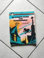 Strip Onverbeterlijke Bas - zwarte schim van Harderhorst - M, Boeken, Stripverhalen, Gelezen, Mitteï, Eén stripboek, Ophalen of Verzenden