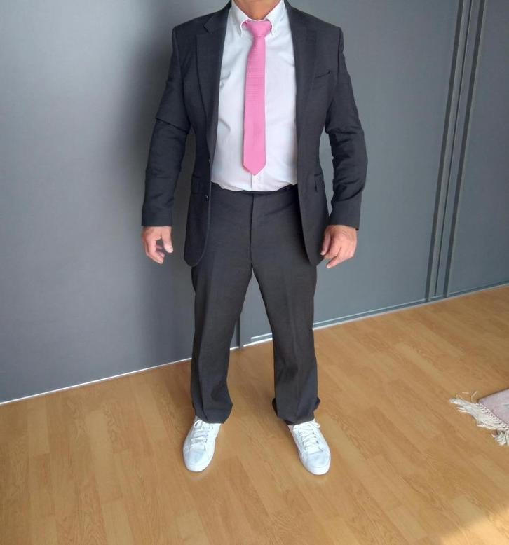 Modern Donker grijs kostuum merk Brook Taverner, Kleding | Heren, Kostuums en vesten, Zo goed als nieuw, Maat 46 (S) of kleiner