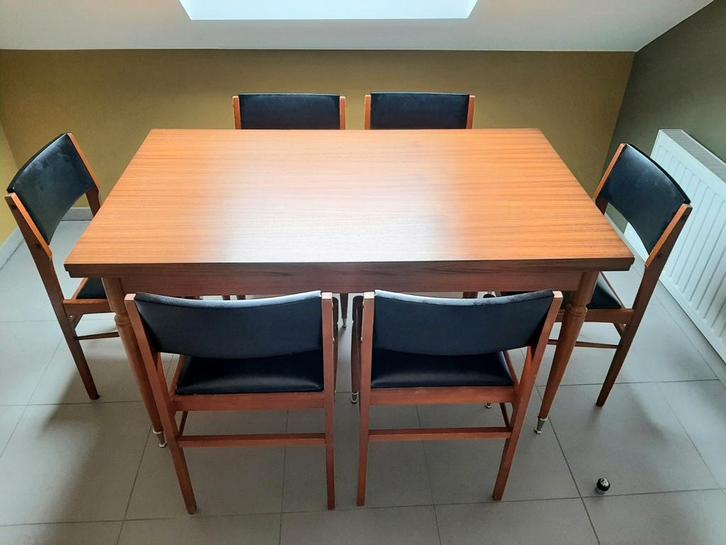 Vintage tafel en 6 bijpassende stoelen, Antiek en Kunst, Curiosa en Brocante, Ophalen