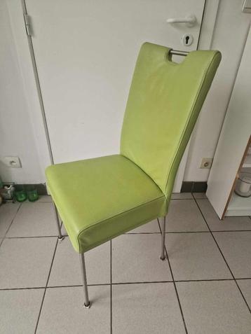 4 chaise en cuir vert pomme