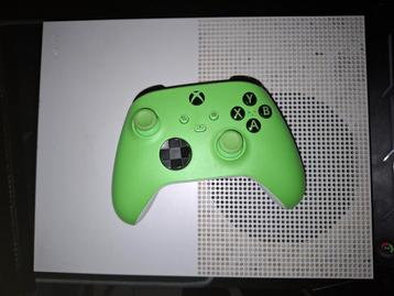 Xbox one S 1tb  beschikbaar voor biedingen