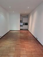 Kantoor te huur in Berchem, Immo, Appartementen en Studio's te huur, 20 tot 35 m², Antwerpen (stad)