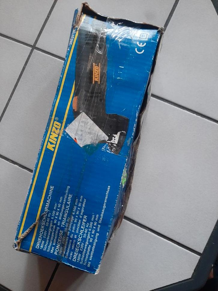 Schuurmachine in driehoek merk kinzo 180watt uitleg zie foto, Doe-het-zelf en Bouw, Gereedschap | Schuurmachines, Ophalen