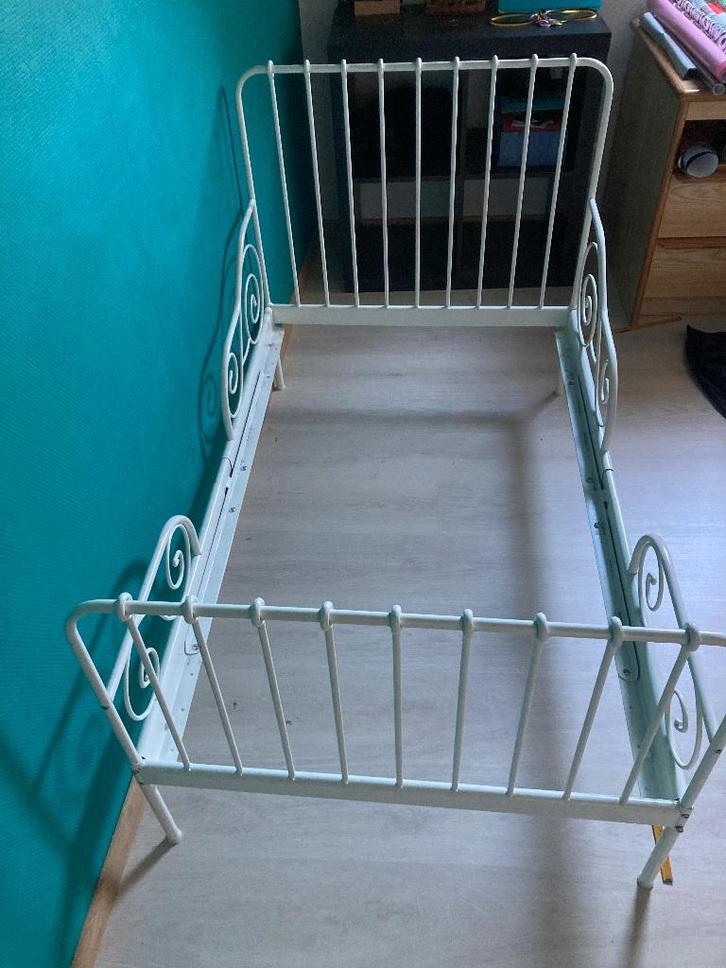 Kinderbed Alice,  doorgroei bed 136-200cm, Kinderen en Baby's, Kinderkamer | Bedden, Zo goed als nieuw, 70 tot 85 cm, Ophalen