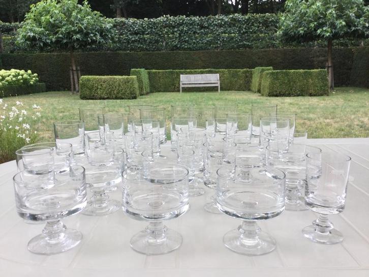 Set van 32 Kristallijn Glazen Boussu 15€/set, Antiek en Kunst, Antiek | Glaswerk en Kristal, Ophalen