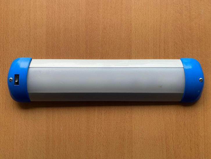 Dutch Electro (Micro Avenue) 8 Watt / 10–30 Volt LED Lamp Be, Caravanes & Camping, Camping-car Accessoires, Comme neuf, Enlèvement ou Envoi