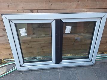 Ramen 3 dubbel glas en rolluik beschikbaar voor biedingen
