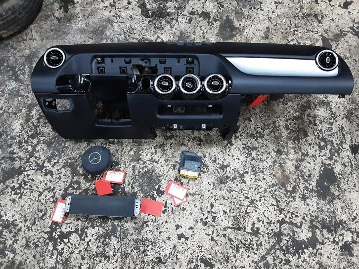 AIRBAG SET Mercedes-Benz B (W247) (01-2018/12-2025), Auto-onderdelen, Overige Auto-onderdelen, Mercedes-Benz, Gebruikt