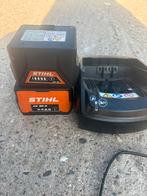 Stihl batterijen ak 30s en ak 10s + stihl 101 al oplader, Tuin en Terras, Heggenscharen, Ophalen of Verzenden, Zo goed als nieuw