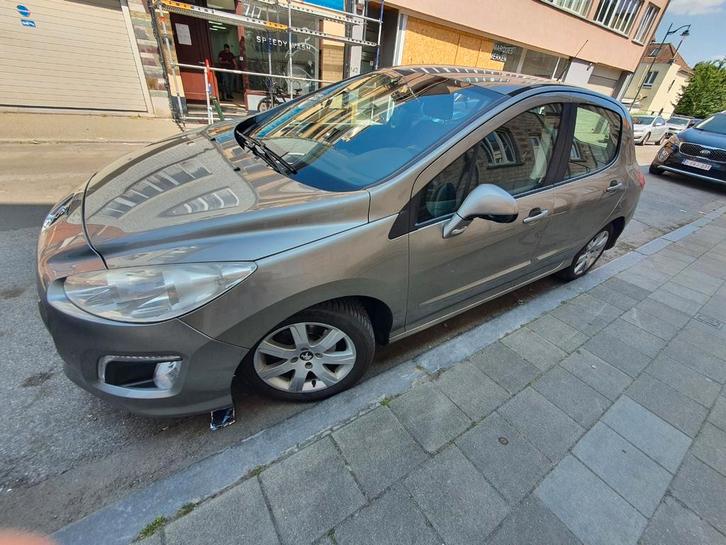 Te koop Peugeot 308 uit het jaar 2013 euro 5 diesel, Auto's, Peugeot, Particulier, Diesel, Euro 5, Grijs, Ophalen