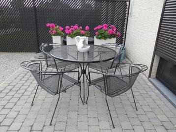 Tuinset beschikbaar voor biedingen