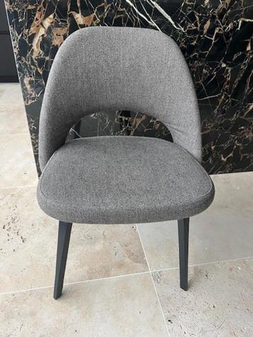 Knoll -Saarinen Conference Chair  (6 stuks ), Huis en Inrichting, Stoelen, Ophalen, Bruin, Zo goed als nieuw, Stof