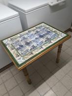 Uniek tafeltje met werkblad in blauw delften tegeltjes., Ophalen