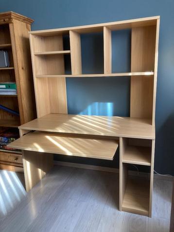 bureau beschikbaar voor biedingen