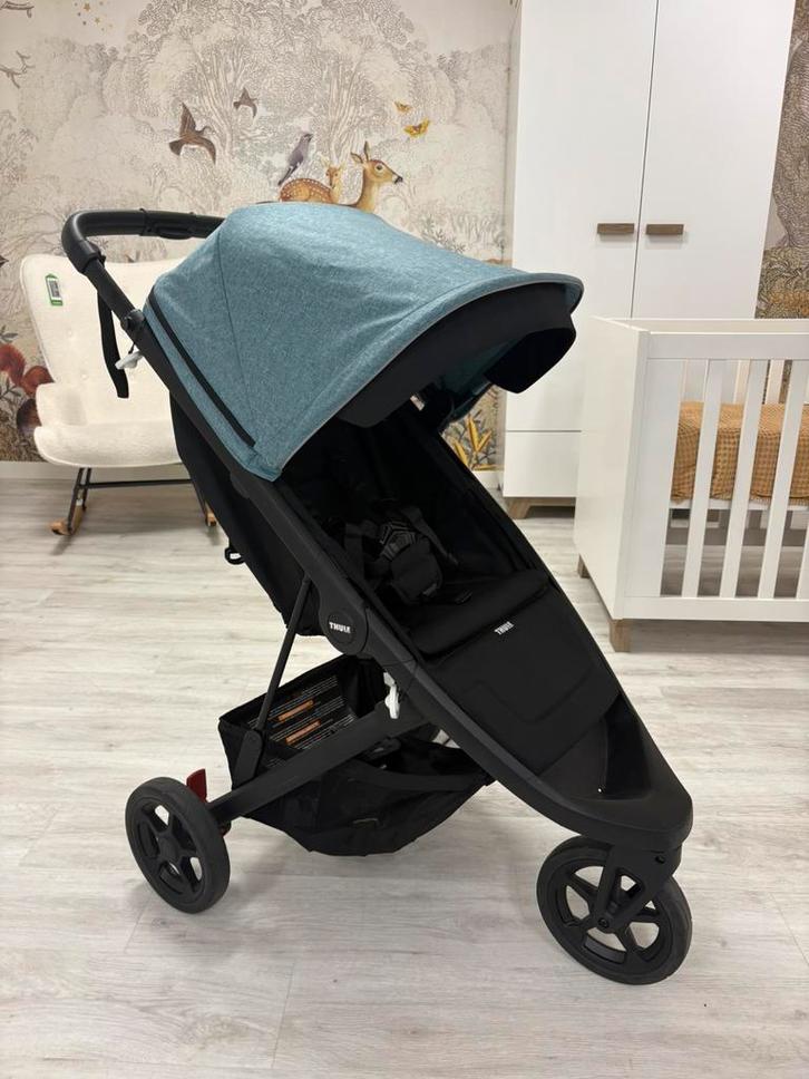 Thule sping teal melange on black, Kinderen en Baby's, Buggy's, Zo goed als nieuw, Overige merken, Verstelbare rugleuning, Zonnekap