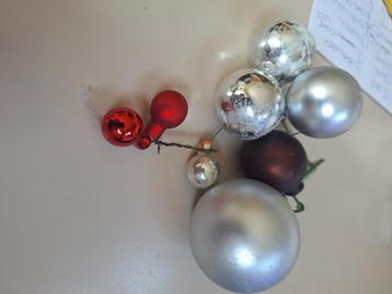 kerstballetjes voor bloemschik beschikbaar voor biedingen