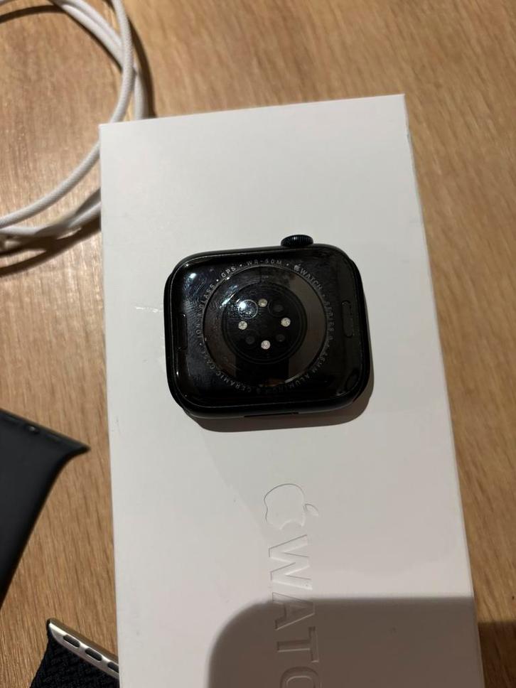 Apple Watch Series 9 45mm, Bijoux, Sacs & Beauté, Montres connectées, Comme neuf, iOS, Noir, Étanche, Enlèvement ou Envoi